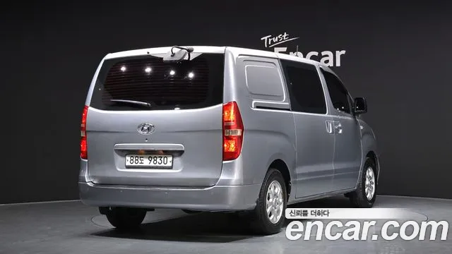 Hyundai Starex 2014 — фото 2