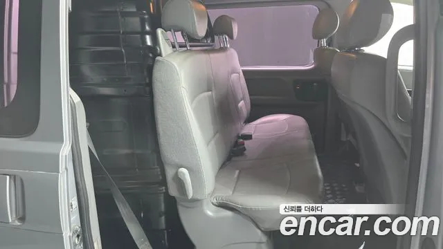 Hyundai Starex 2014 — фото 12