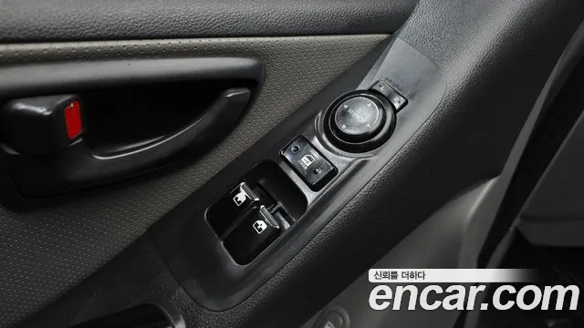 Hyundai Starex 2014 — фото 17