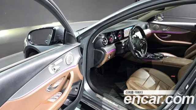 Mercedes-Benz E-Class 2019 — фото 11
