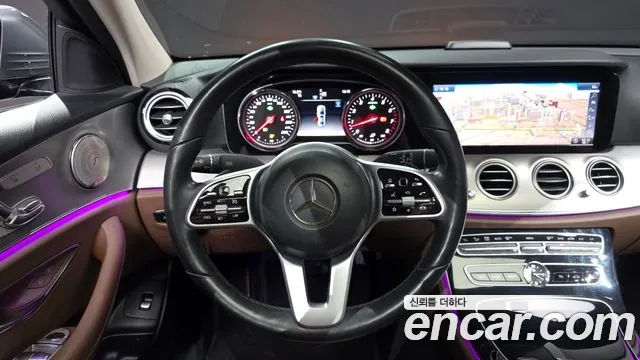 Mercedes-Benz E-Class 2019 — фото 13
