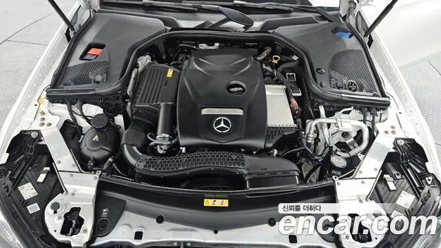 Mercedes-Benz E-Class 2021 — фото 6