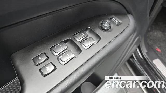 KG_Mobility_Ssangyong Rexton 2019 — фото 14