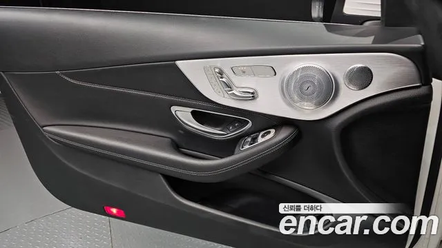 Mercedes-Benz C-Class 2017 — фото 14
