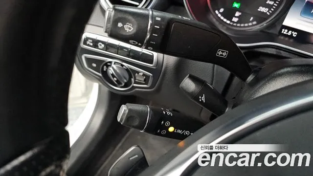 Mercedes-Benz C-Class 2017 — фото 18