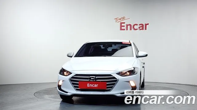 Hyundai AVANTE 2018 — фото 2