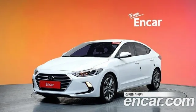 Hyundai AVANTE 2018 — фото 20