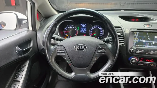 Kia K3 2015 — фото 14