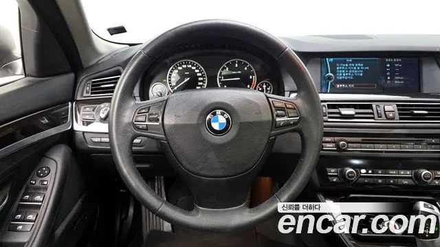 BMW 5-Series 2012 — фото 13