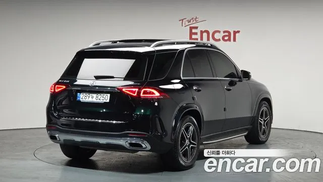 Mercedes-Benz GLE-Class 2021 — фото 2