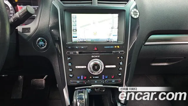 Ford Explorer 2016 — фото 16