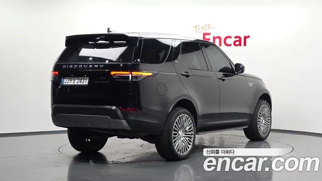 Land Rover Discovery 2018 — фото 2