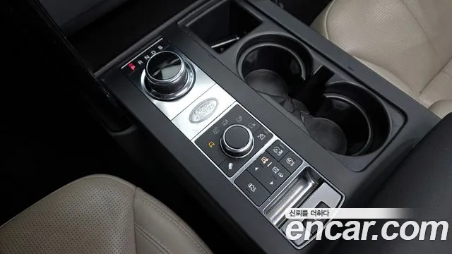 Land Rover Discovery 2018 — фото 9