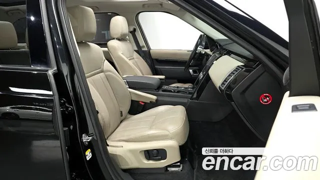 Land Rover Discovery 2018 — фото 11