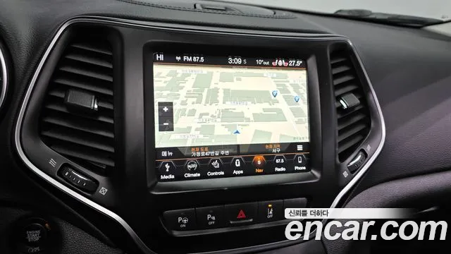 Jeep Cherokee 2019 — фото 14