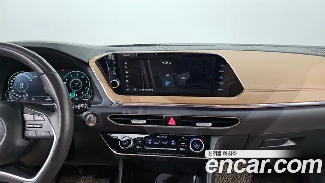 Hyundai Sonata 2020 — фото 16