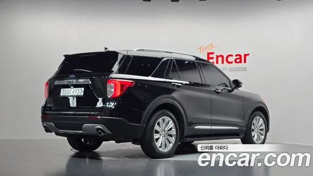 Ford Explorer 2020 — фото 2