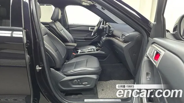 Ford Explorer 2020 — фото 10