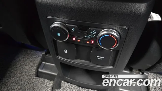 Ford Explorer 2020 — фото 19