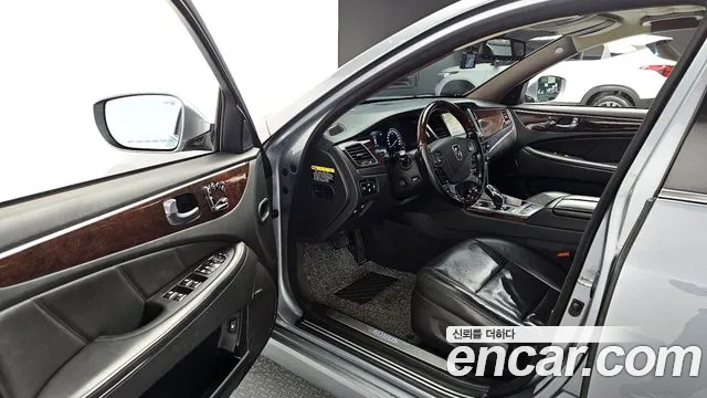 Hyundai Equus 2015 — фото 11