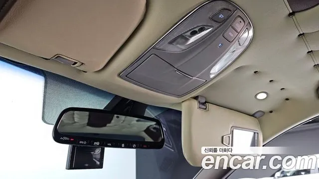Hyundai Equus 2015 — фото 19