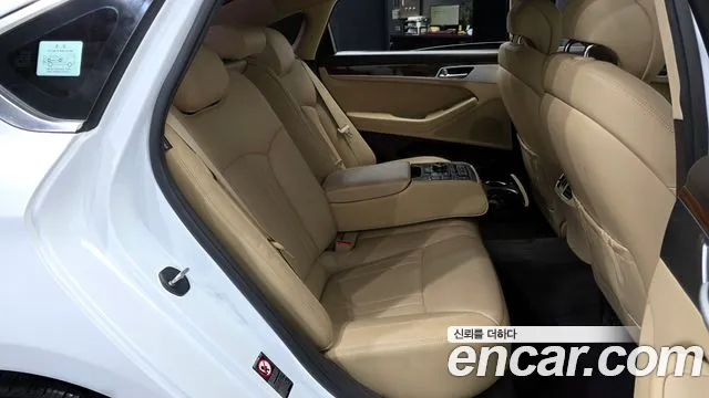 Hyundai Genesis 2016 — фото 12