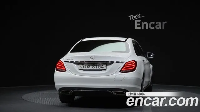 Mercedes-Benz C-Class 2018 — фото 4