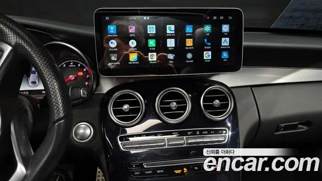 Mercedes-Benz C-Class 2018 — фото 16