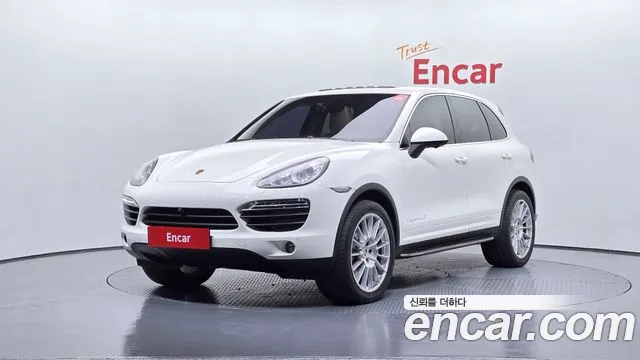 Porsche Cayenne 2012 — фото 1
