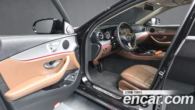 Mercedes-Benz E-Class 2018 — фото 10
