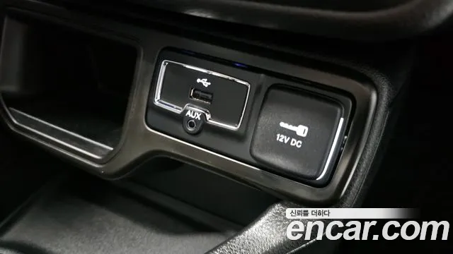 Jeep Renegade 2021 — фото 19