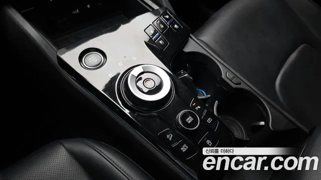 Kia Sportage 2023 — фото 9
