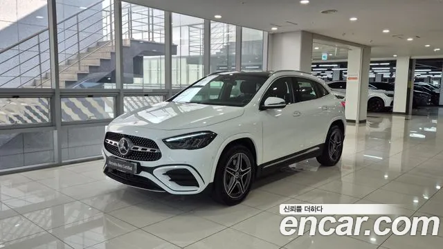 Mercedes-Benz GLA-Class 2026 — фото 1
