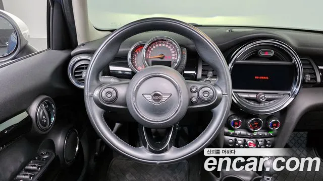 Mini Cooper 2017 — фото 14