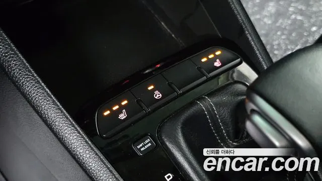 Kia Stonic 2020 — фото 18