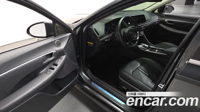 Hyundai Sonata 2020 — фото 9