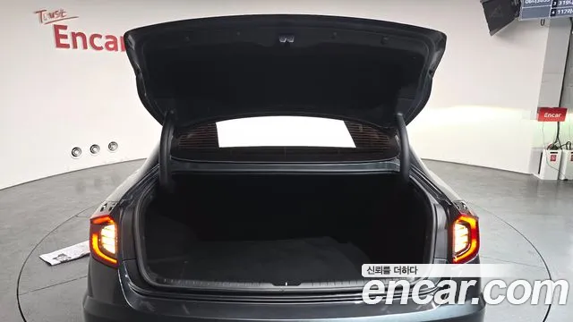 Hyundai Sonata 2020 — фото 19