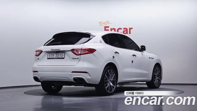 Maserati Levante 2017 — фото 2