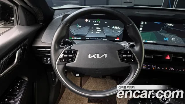Kia EV6 2022 — фото 18