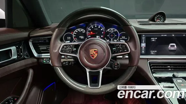 Porsche Panamera 2020 — фото 13