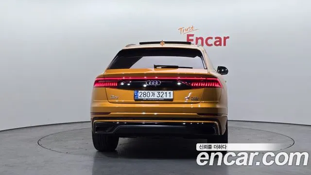 Audi Q8 2021 — фото 4