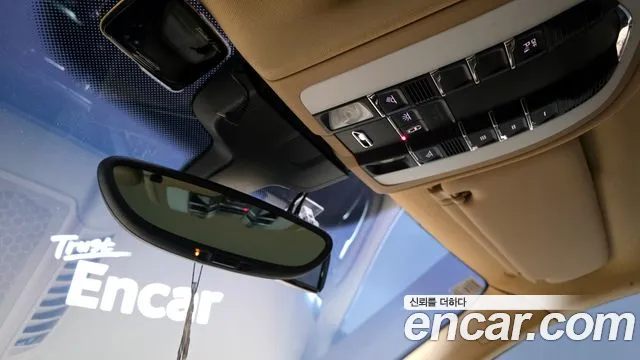 Porsche Cayenne 2015 — фото 17