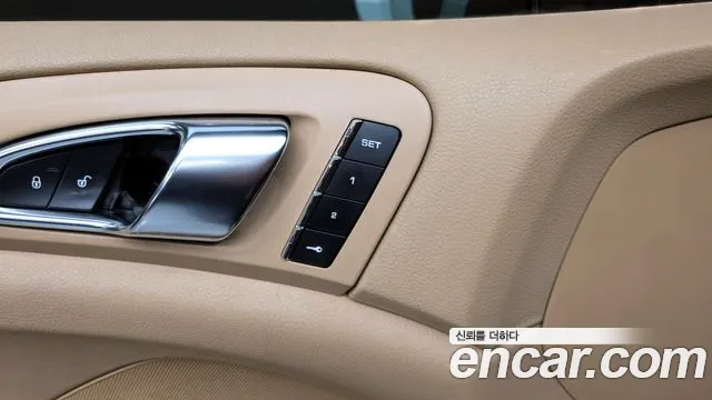 Porsche Cayenne 2015 — фото 18