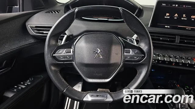 Peugeot 5008 2018 — фото 13