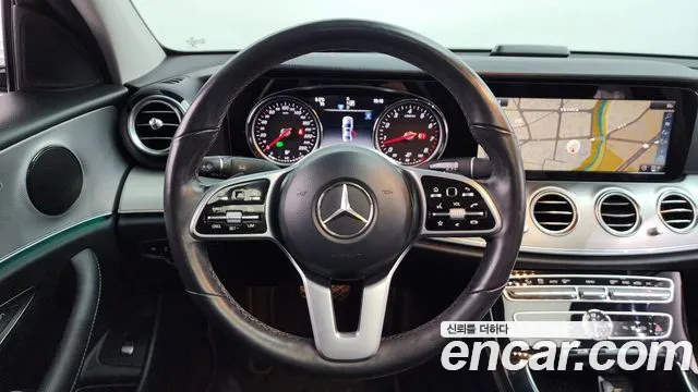 Mercedes-Benz E-Class 2019 — фото 13