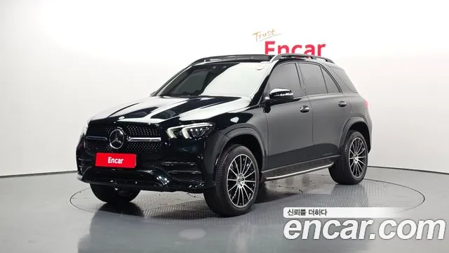 Mercedes-Benz GLE-Class 2022 — фото 1
