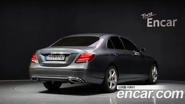 Mercedes-Benz E-Class 2018 — фото 2