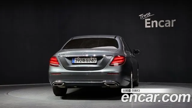 Mercedes-Benz E-Class 2018 — фото 4