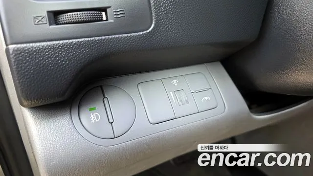 Hyundai Starex 2012 — фото 18