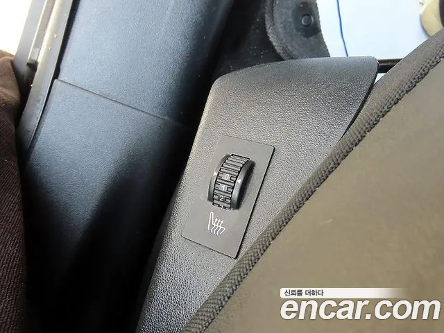 Peugeot 2008 2015 — фото 13